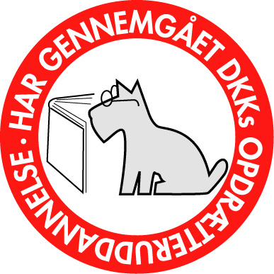 Logo der viser 'har gennemgået dkk's opdrætteruddannelse.'
